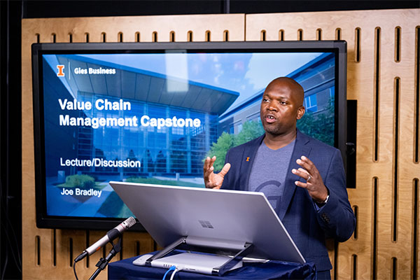 Professor Bradley Teaching Value Chain Management in Online Studio